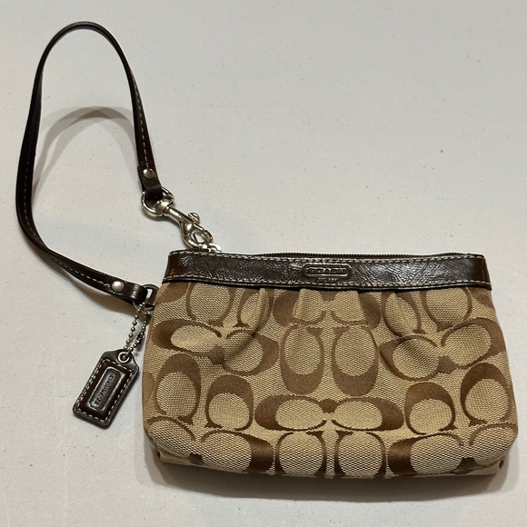 COACH Wristlet Brown Small Purse Signature Jacquard Pleated Monogram - Picture 1 of 14